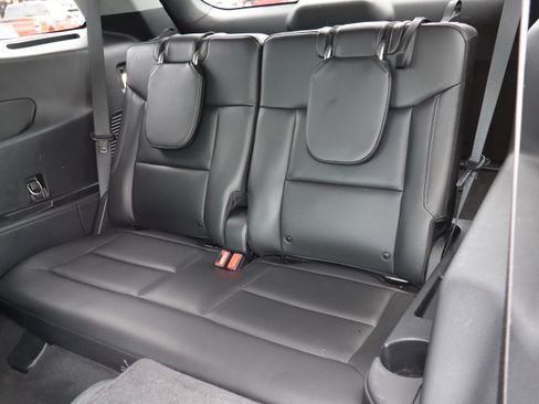 Used 2023 Ford Explorer XLT w/ Equipment Group 202A image 12