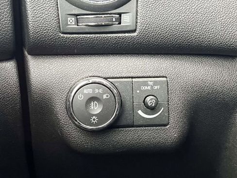 Used 2011 Buick Enclave CXL image 29