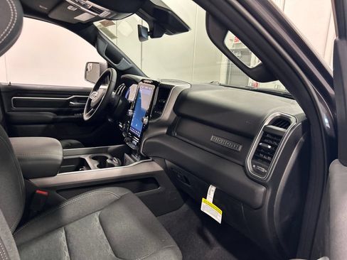 New 2026 RAM 1500 Big Horn AWD/4WD image 35