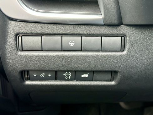 New 2026 Nissan Rogue SV AWD/4WD image 27