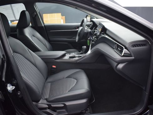 Used 2024 Toyota Camry SE AWD/4WD image 10