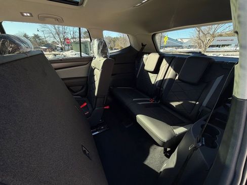 New 2026 Volkswagen Atlas Peak Edition image 34