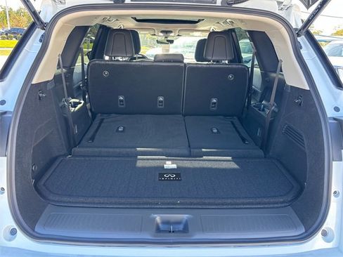 New 2026 INFINITI QX60 Luxe w/ Cargo Package image 17