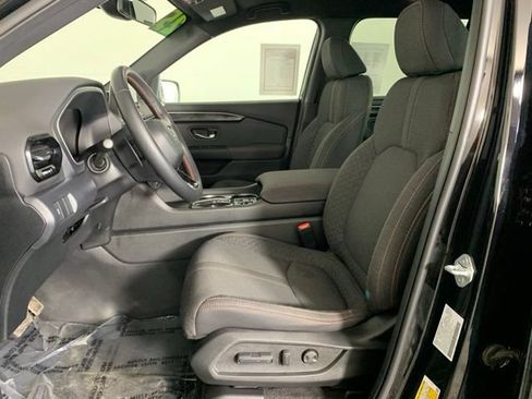 Used 2025 Honda Pilot Sport image 20