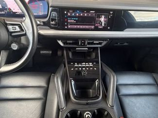 Used 2024 Porsche Cayenne AWD/4WD video 3