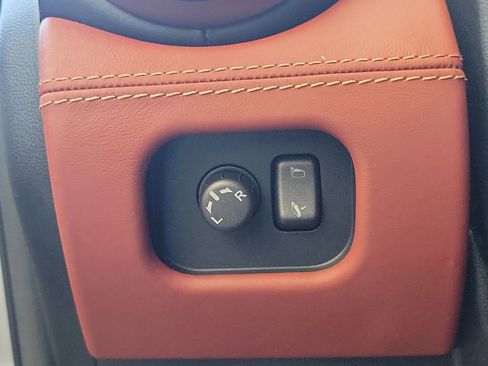 Used 2024 Nissan GT-R Premium w/ Premium Interior Package image 25