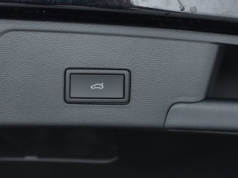 New 2026 Volkswagen Atlas Cross Sport SE image 69