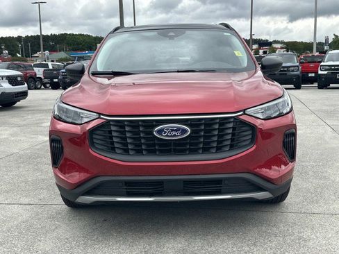Used 2025 Ford Escape Active w/ Tech Pack #1 FWD image 2