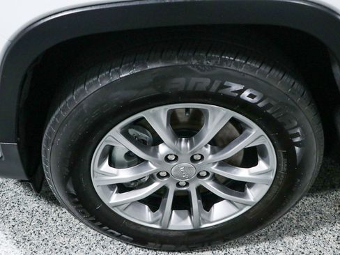 Used 2021 Jeep Cherokee Latitude Lux AWD/4WD image 11