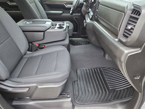 Used 2023 Chevrolet Silverado 1500 LT AWD/4WD image 14