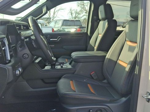 New 2026 GMC Sierra 1500 AT4 w/ AT4 Premium Package image 7