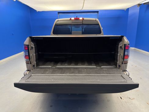 Used 2024 Nissan Frontier PRO-4X w/ Technology Package image 29