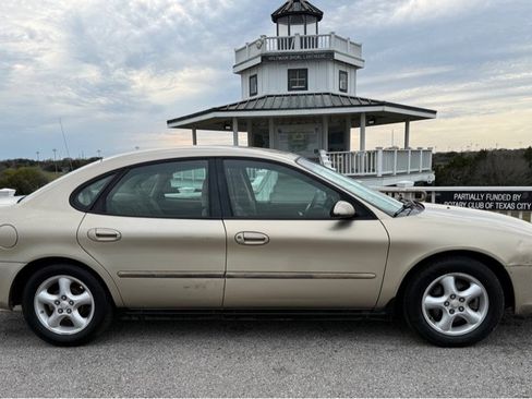 Used 2001 Ford Taurus SES image 4