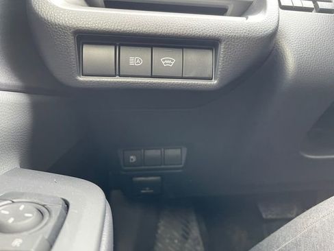 New 2026 Toyota Prius LE FWD image 17