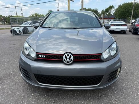 Used 2013 Volkswagen Golf 4-Door FWD image 2