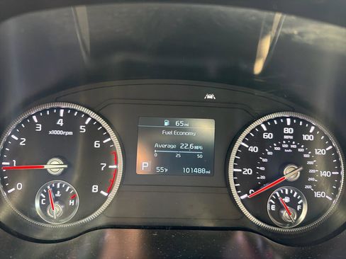 Used 2020 Kia Telluride LX FWD image 34