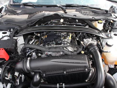 Certified 2025 Ford Mustang Convertible RWD image 27