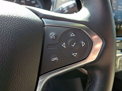 Used 2023 Chevrolet Traverse LT AWD/4WD image 21