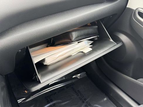 Used 2023 Hyundai Kona SE w/ Cargo Package image 32