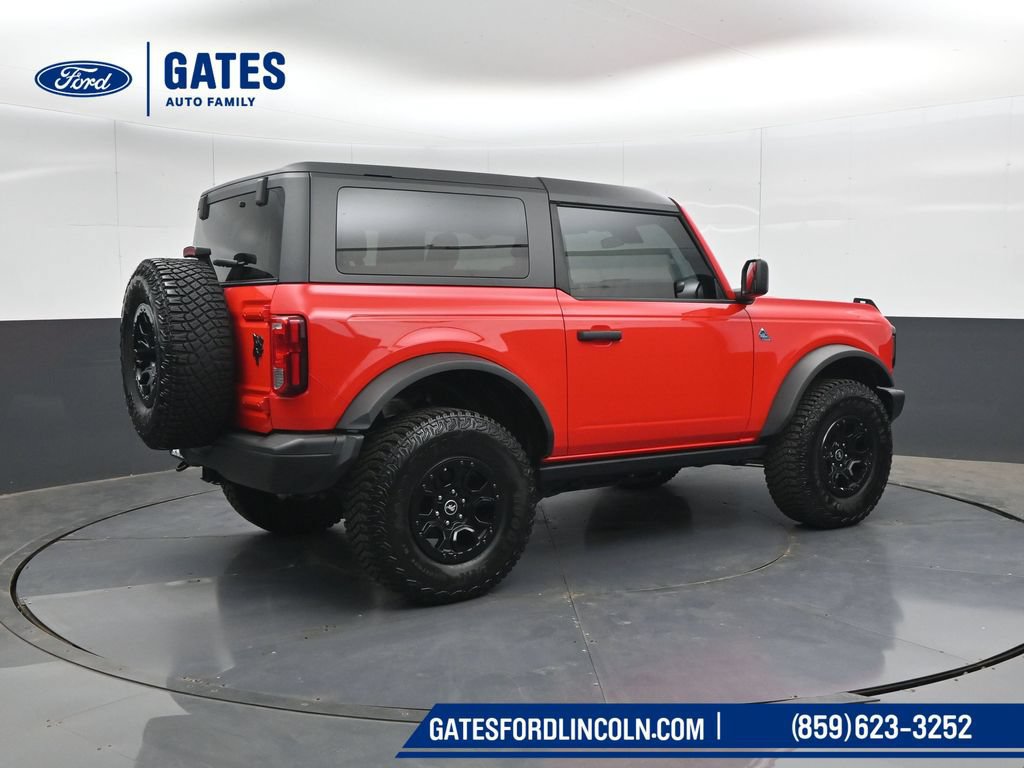 Used 2023 Ford Bronco Black Diamond w/ Sasquatch Package AWD/4WD image 2