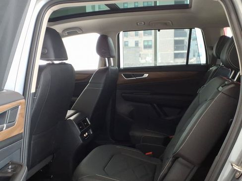 Used 2026 Volkswagen Atlas SE w/ Panoramic Sunroof Package AWD/4WD image 13