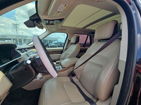 Used 2019 Land Rover Range Rover HSE AWD/4WD image 16