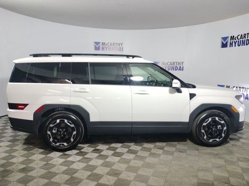 Used 2025 Hyundai Santa Fe SEL FWD image 11