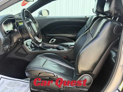 Used 2016 Dodge Challenger SXT Plus RWD image 12