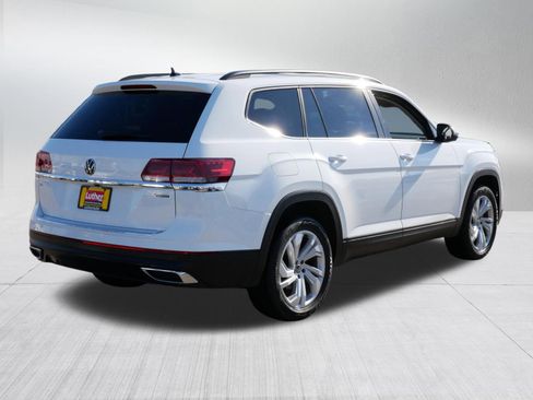 Used 2023 Volkswagen Atlas SE w/ Panoramic Sunroof Package image 7