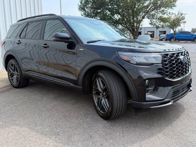 Used 2025 Ford Explorer ST-Line w/ ST-Line Street Pack AWD/4WD image 19