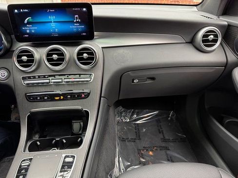 Certified 2022 Mercedes-Benz GLC 300 4MATIC image 17