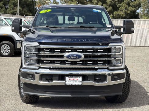 Used 2024 Ford F250 Lariat AWD/4WD image 2