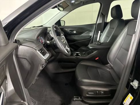 Used 2022 GMC Terrain SLT w/ Infotainment Package II image 11