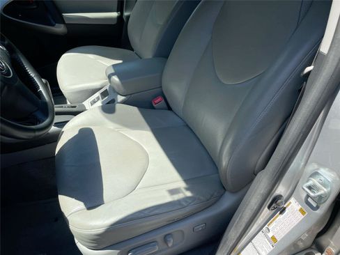Used 2007 Toyota RAV4 Limited AWD/4WD image 12