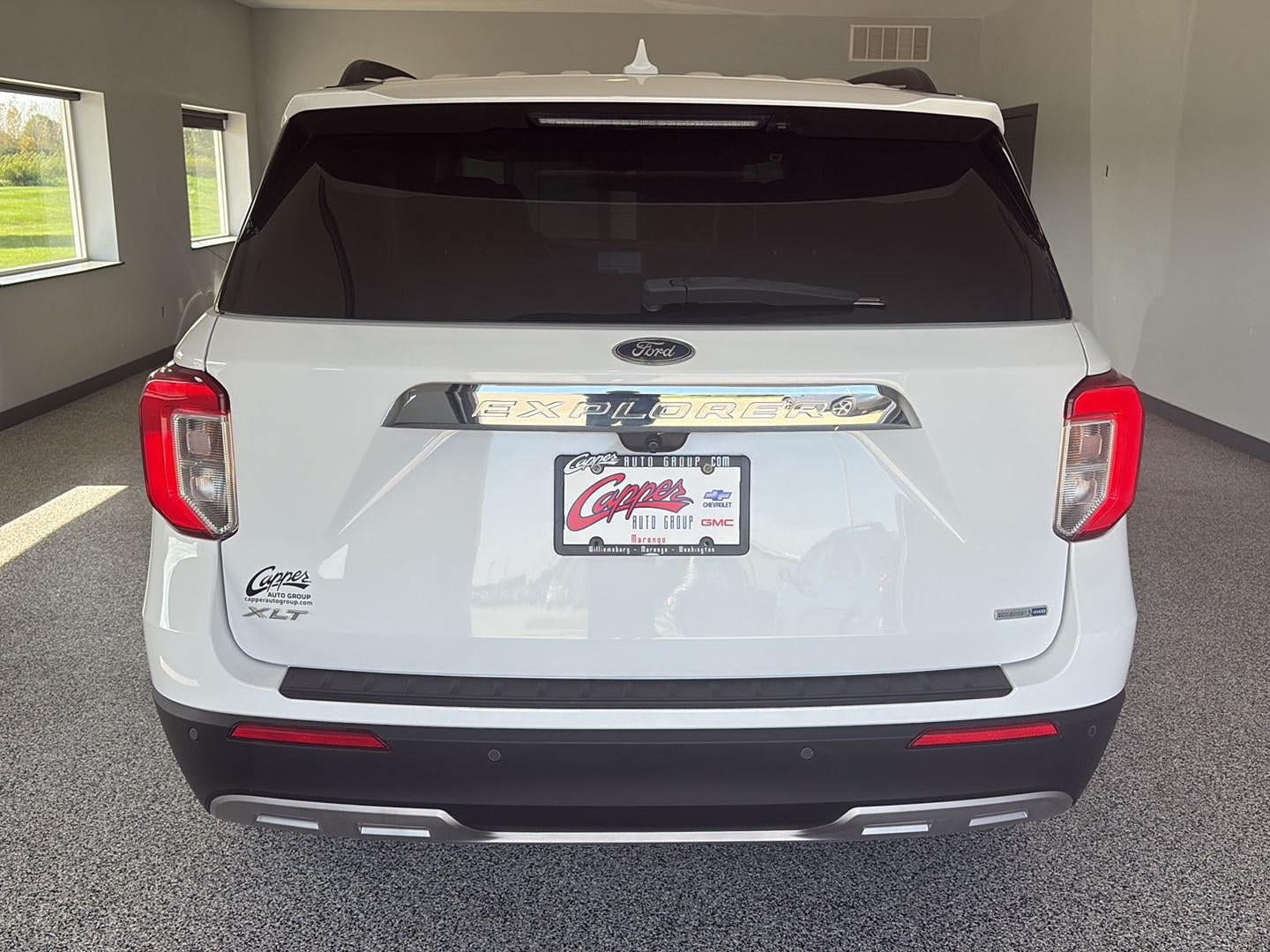 Used 2020 Ford Explorer XLT w/ Equipment Group 202A AWD/4WD image 3