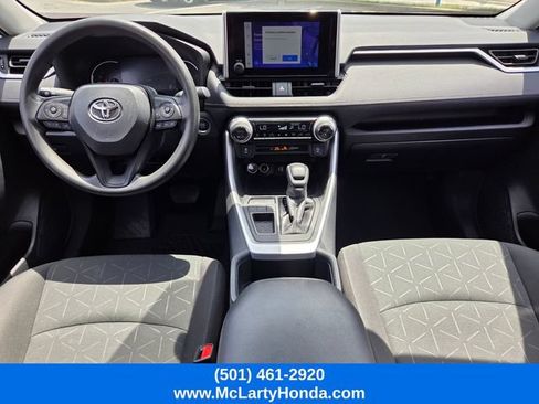 Used 2024 Toyota RAV4 XLE FWD image 12