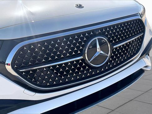 Used 2025 Mercedes-Benz E 350 Sedan image 30