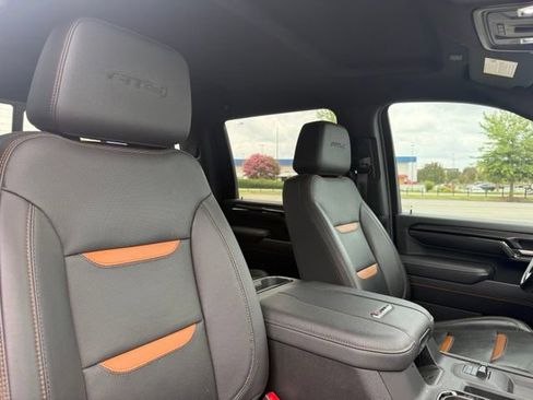 Used 2024 GMC Sierra 2500 AT4 w/ Technology Package AWD/4WD image 17