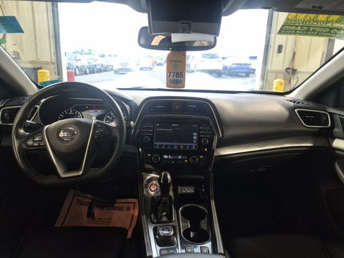 Used 2018 Nissan Maxima 3.5 SV FWD image 8