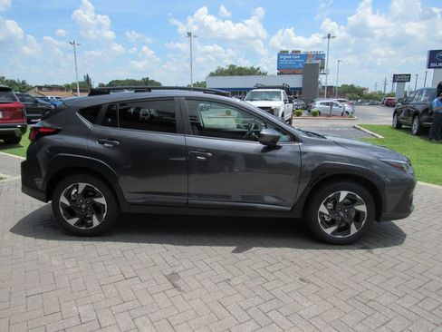New 2025 Subaru Crosstrek 2.5i Limited w/ Popular Package #3A image 7