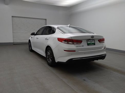 Used 2020 Kia Optima LX image 5