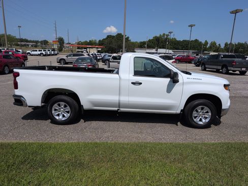 Used 2025 Chevrolet Silverado 1500 W/T RWD image 5