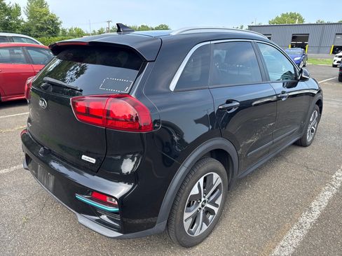 Used 2020 Kia Niro EX FWD image 4