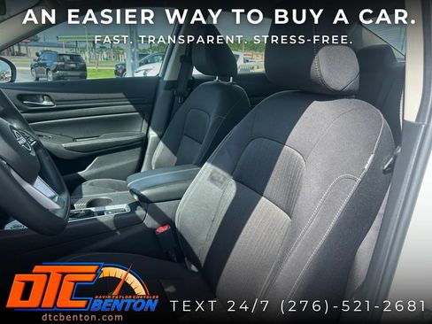 Used 2025 Nissan Altima 2.5 SV AWD/4WD image 9