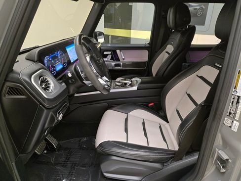 Used 2021 Mercedes-Benz G 63 AMG 4MATIC w/ G Manufaktur Interior Package image 17