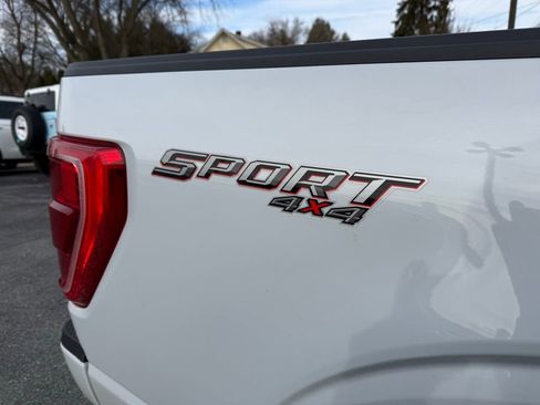 Used 2022 Ford F150 XLT w/ Equipment Group 302A High image 11