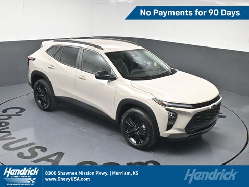 New 2026 Chevrolet Trax ACTIV FWD image 1