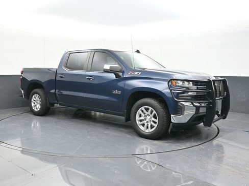 Used 2019 Chevrolet Silverado 1500 LT w/ Texas Edition image 16