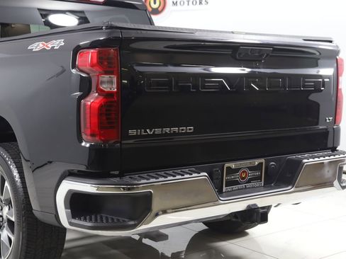 Used 2024 Chevrolet Silverado 1500 LT AWD/4WD image 22