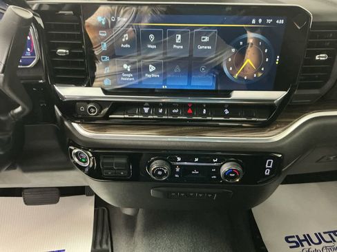 Used 2024 Chevrolet Silverado 2500 LT image 17